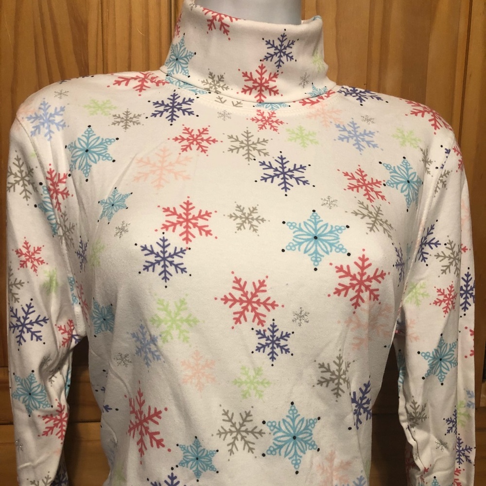 Snowflake turtleneck